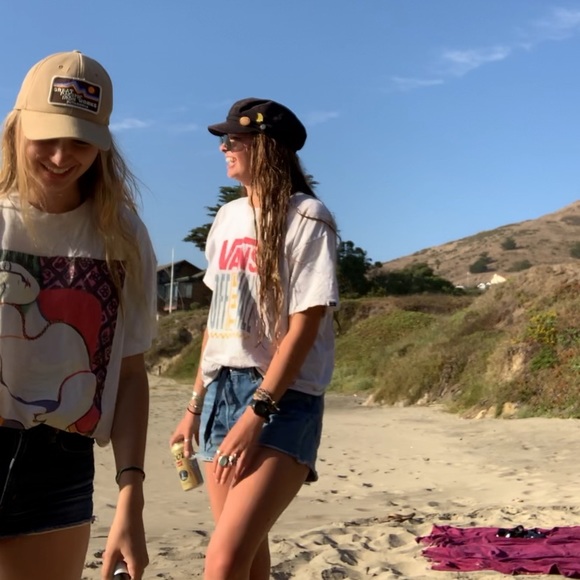 Meet your Posher, Ava - Picture 2 of 2